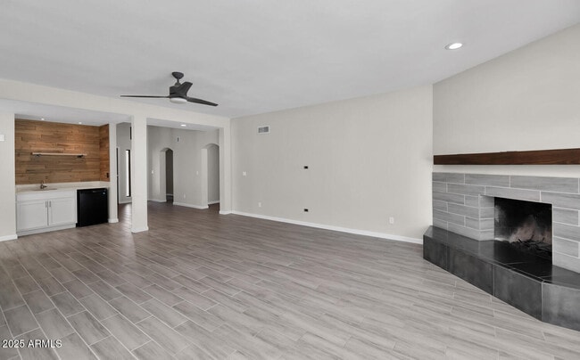 Foto del edificio - 6614 E Kelton Ln