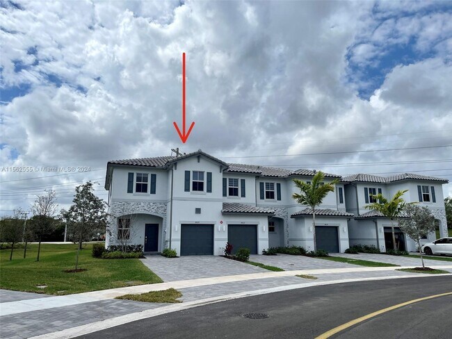 Building Photo - 4610 NW 120th Way