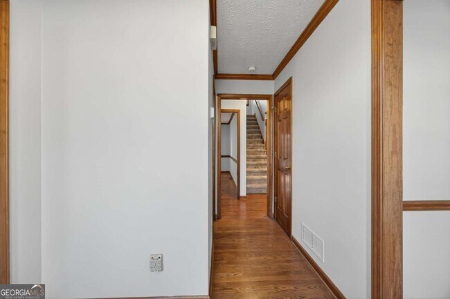 Foto del edificio - 1570 Greyfield Trce