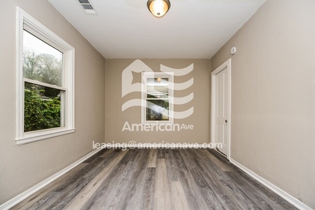 Building Photo - 415 Chamlee Dr