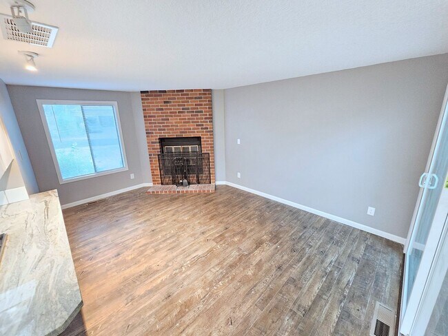 Foto del edificio - 8388 SW Lori Way