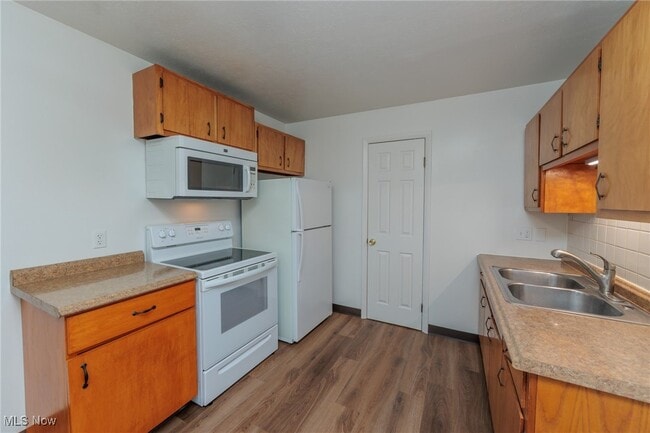 Foto del edificio - 236 S Huntington St