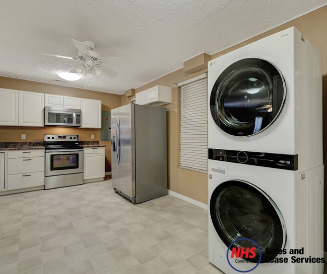 Foto del edificio - 1324 Main Ave