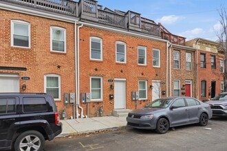 Building Photo - 2210 Cambridge St