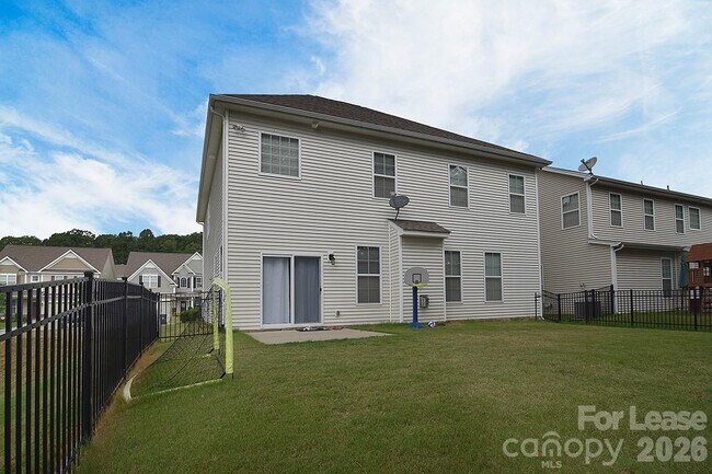 Building Photo - 1445 Overlea Pl NW
