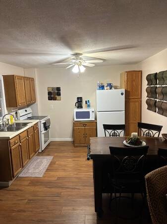 Building Photo - 5010 Hooper Hwy