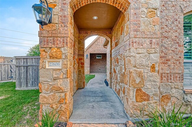 Building Photo - 27606 Riata Hills Ln