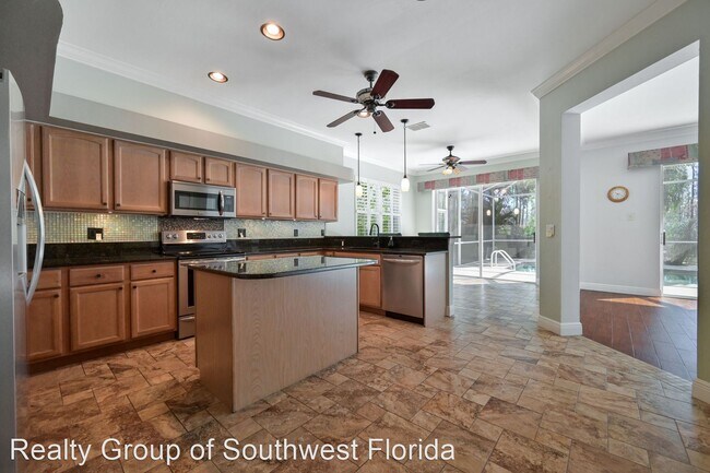 Building Photo - 4 br, 3 bath House - 21601 Belhaven Way