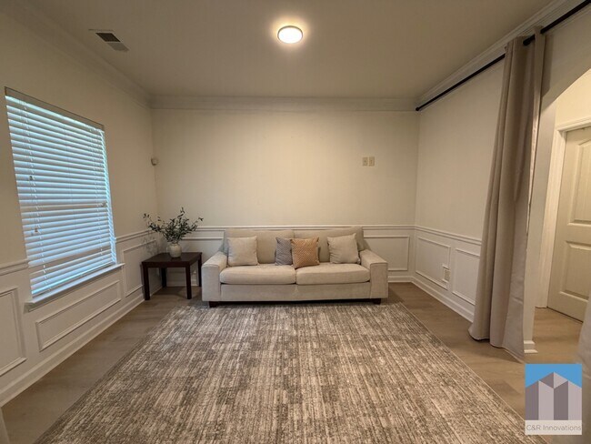 Foto del edificio - 838 Pine Ln