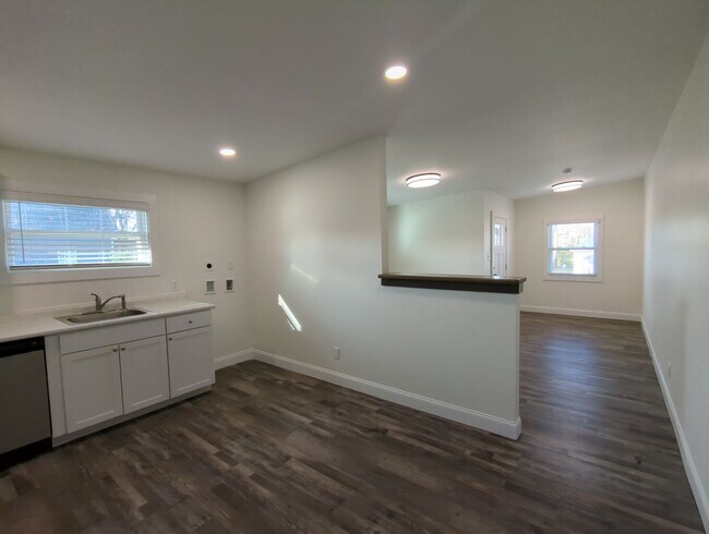 Foto del edificio - 1908 S Watkins St