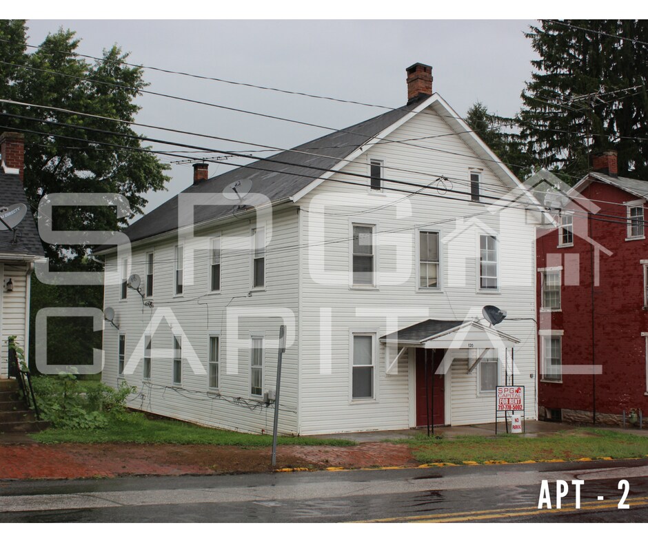 Primary Photo - 120 Main St