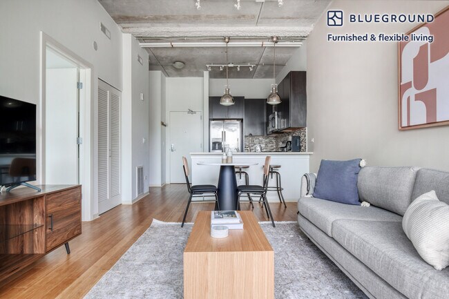 Building Photo - 1717 Ridge Ave