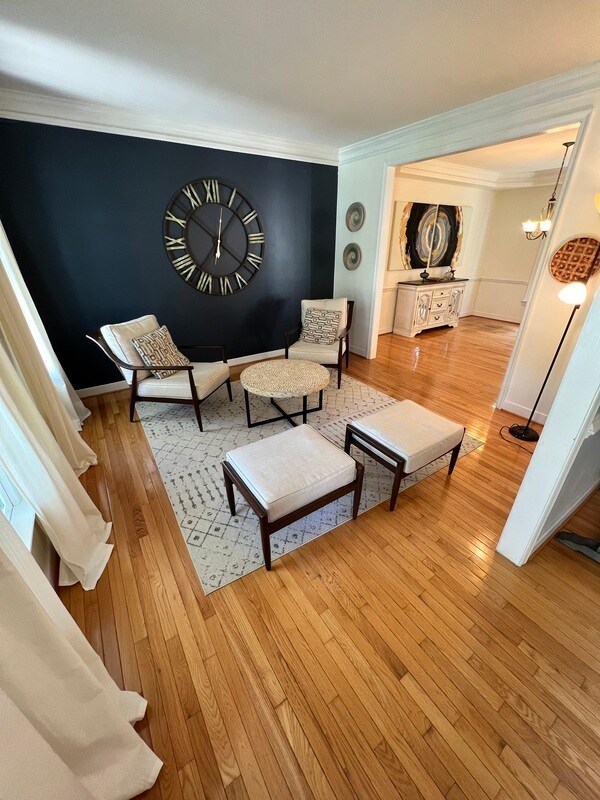 Foto del edificio - 7830 Hampton Forest Ln