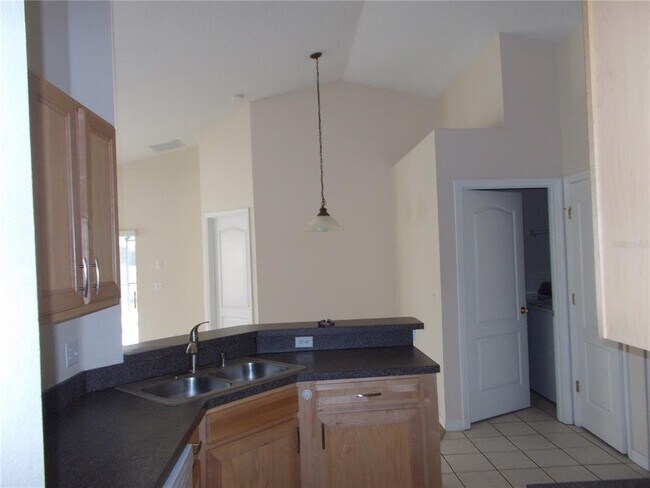 Building Photo - 154 Starbird Ct