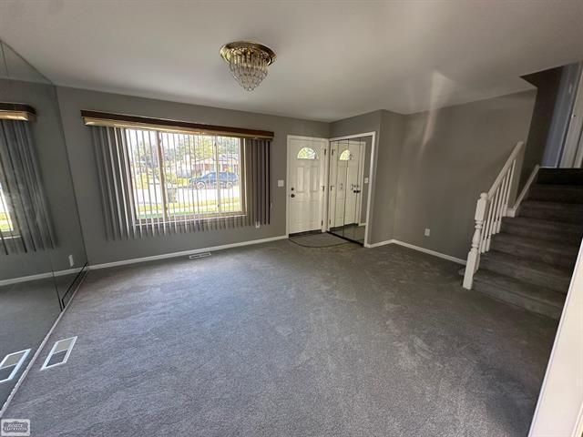 Foto del edificio - 16460 Bowman St