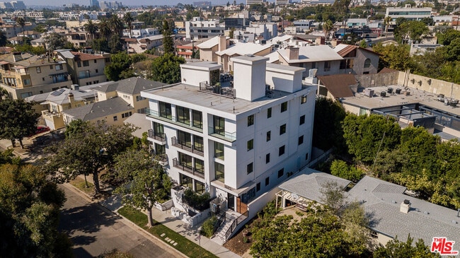 Building Photo - 1621 Malcolm Ave
