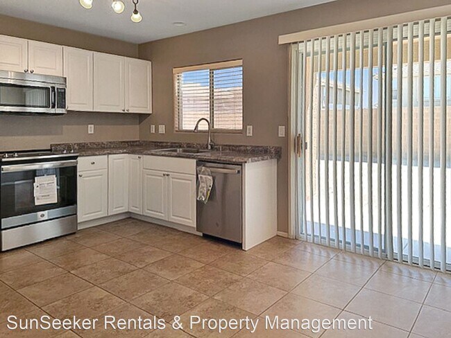 Building Photo - 3 br, 2 bath House - 22245 W  Tonto St