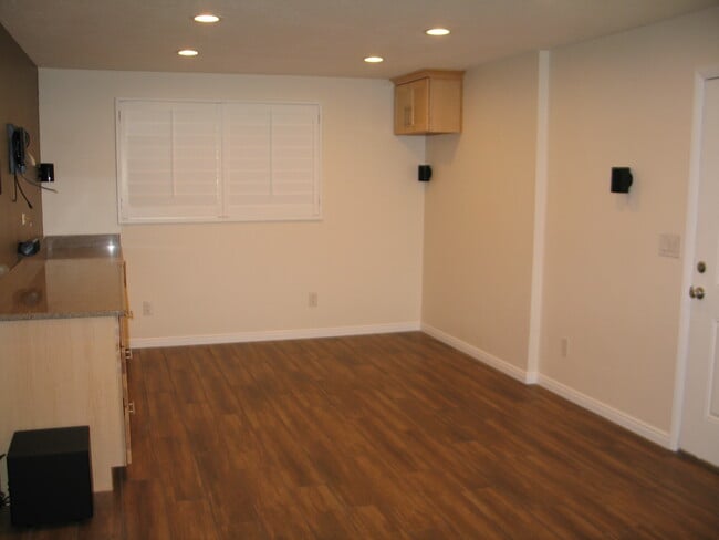 Building Photo - 5700 S 900 E