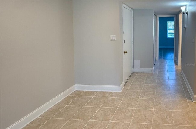 Foto del edificio - 377 S McMullen Booth Rd