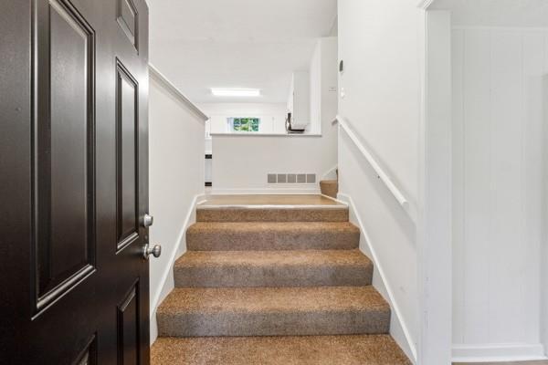 Foto del edificio - 155 Rockfort Ct