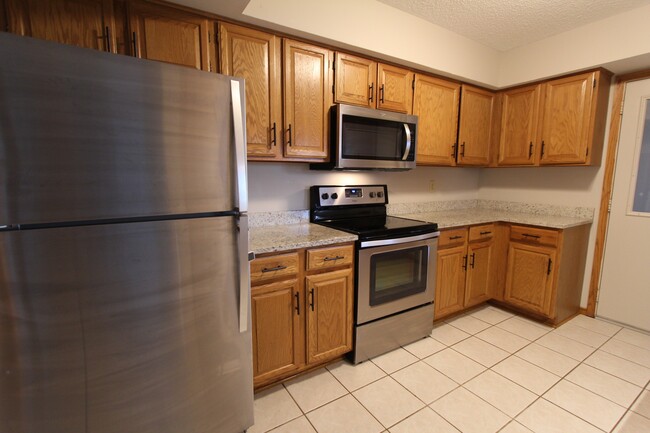 Building Photo - 15858 Griffon Path