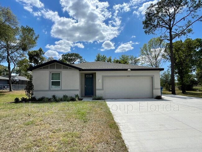 Building Photo - 2353 Glenridge Dr
