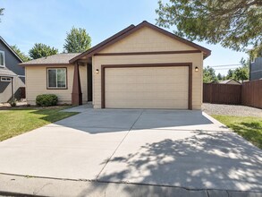 Building Photo - 61167 Brosterhous Road