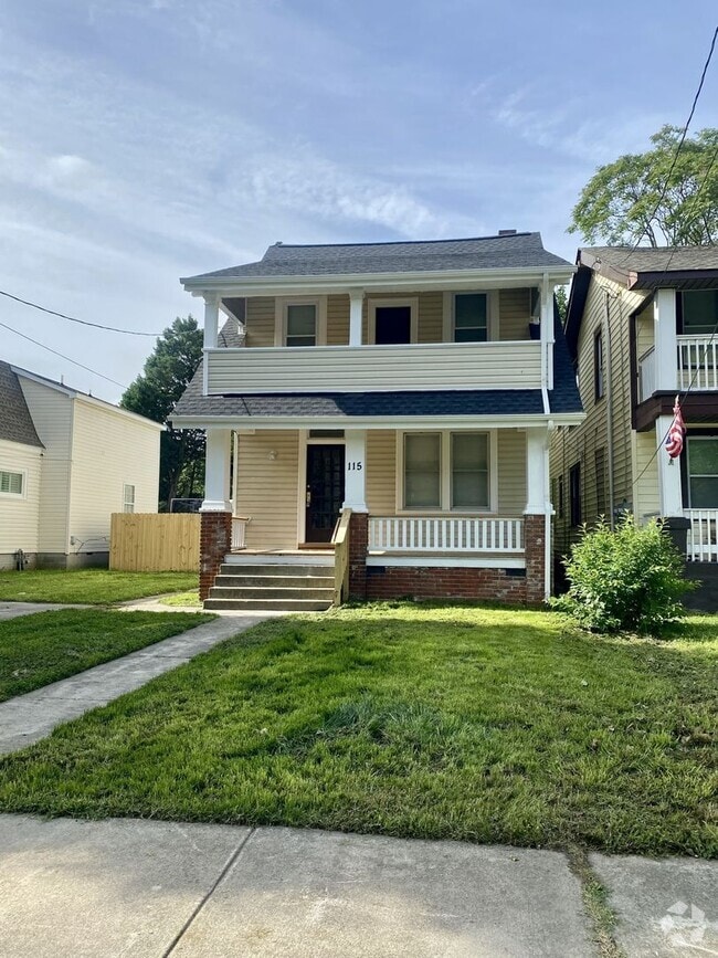 Building Photo - 115 E 39th St