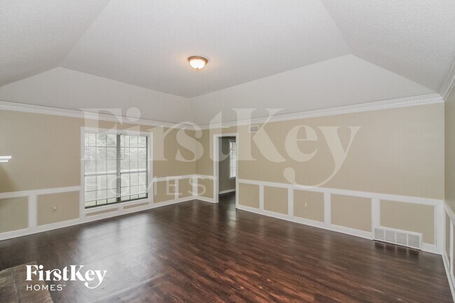 Building Photo - 7161 Oak Chase Ln