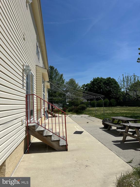 Foto del edificio - 314 W High St