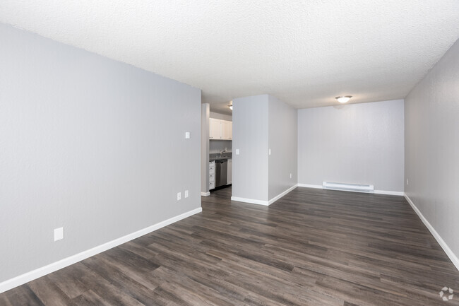 1BD, 1BA - 780SF - EMERALD PLACE