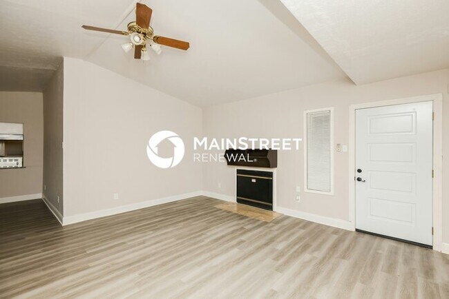Foto del edificio - 3 Bedroom Pet-Friendly Home in Irving, TX with Main Street Renewal