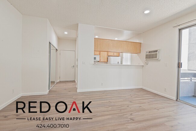 Building Photo - Stunning Junior One Bedroom with Two Priva...