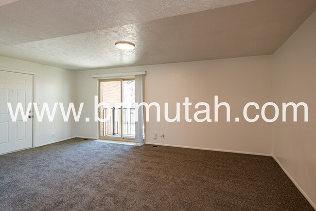 Building Photo - 4801 S 1740 E
