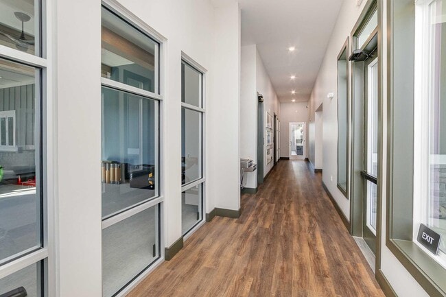 Foto del edificio - Westgate Landing