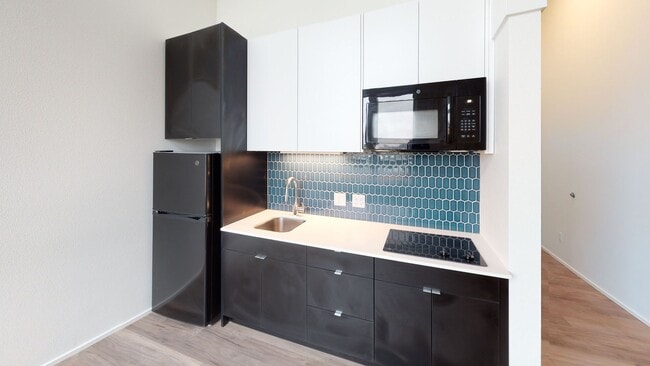 Interior Photo - Summit Flats Contemporary Studios & Lofts