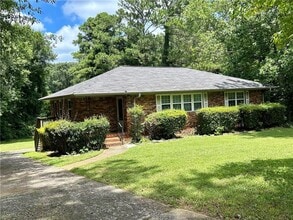 Building Photo - 482 Plantation Rd SW