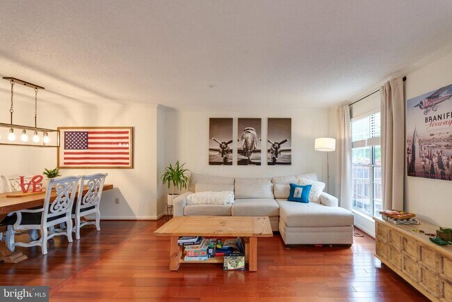 Foto del edificio - 2303 Massanutten Dr