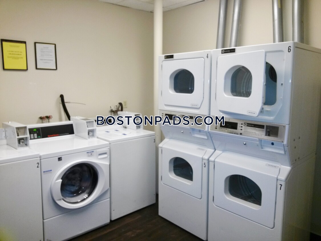 Foto principal - 833 Beacon St