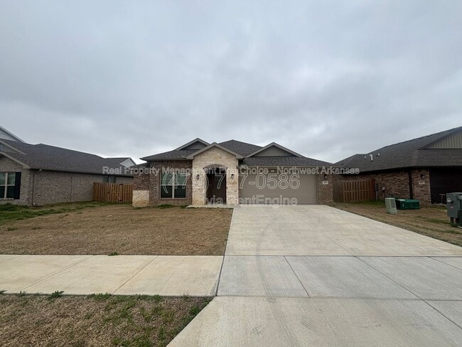 Building Photo - 2031 Bluestem Dr