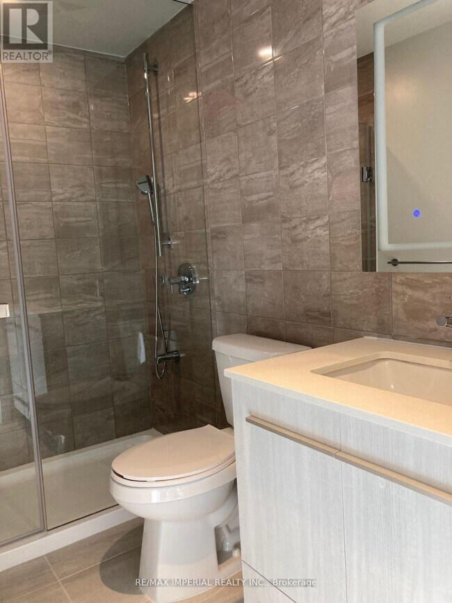 Building Photo - 8 Cumberland St