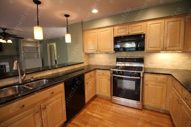 Building Photo - 1218 Newbridge Trace NE
