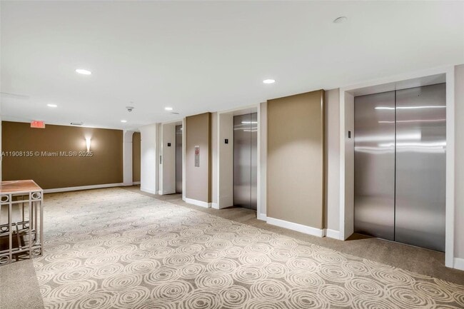 Foto del edificio - 2333 Brickell Ave