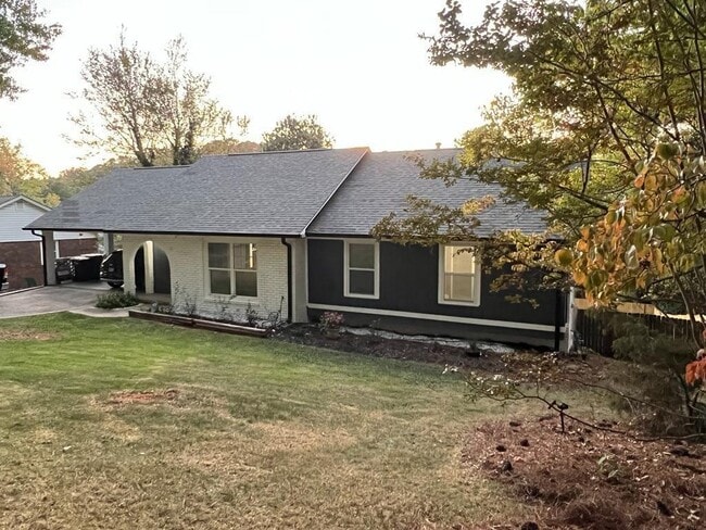 Foto del edificio - 2941 Rock Bridge Rd NE