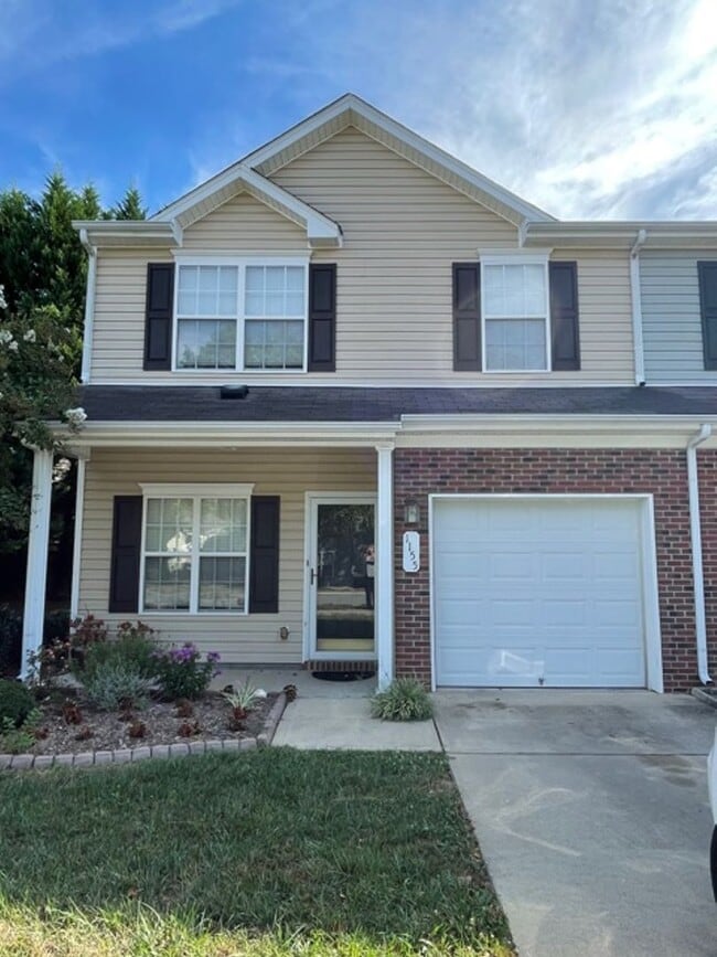 Building Photo - 1155 Glory Vine Rd