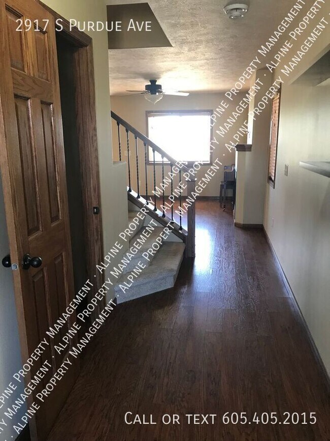 Foto del edificio - 2917 S Purdue Ave