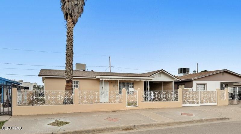 Primary Photo - 9351 Carranza Dr