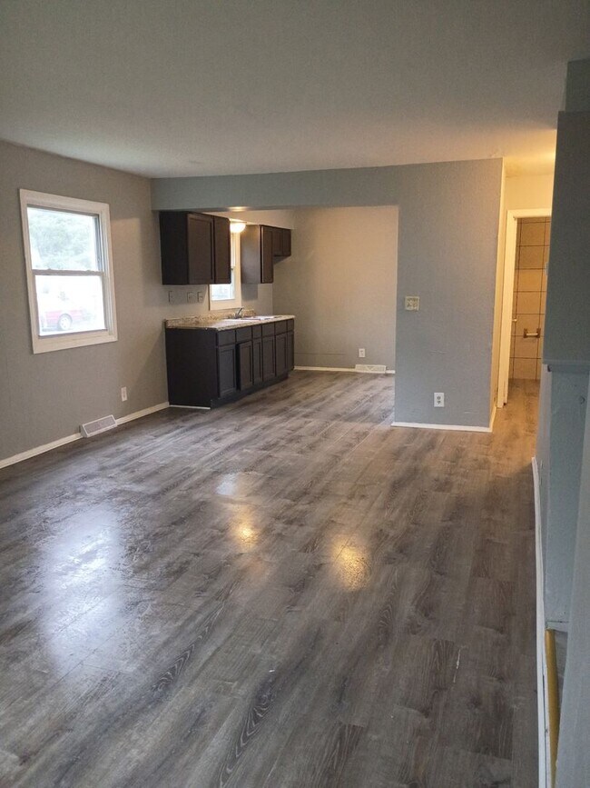 Foto del edificio - 6448-6450 N 106th St