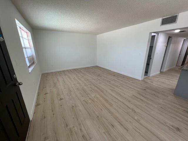 Building Photo - 6050 SW 27th St