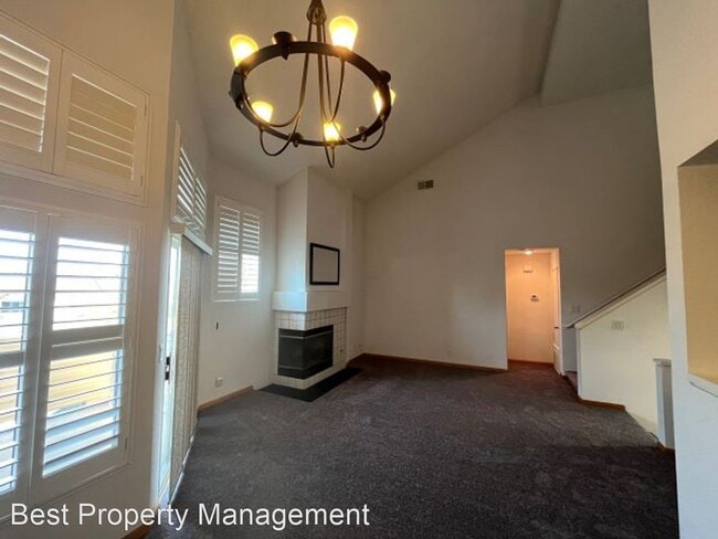 Building Photo - 1 br, 2 bath House - 5269 Fairbanks Common